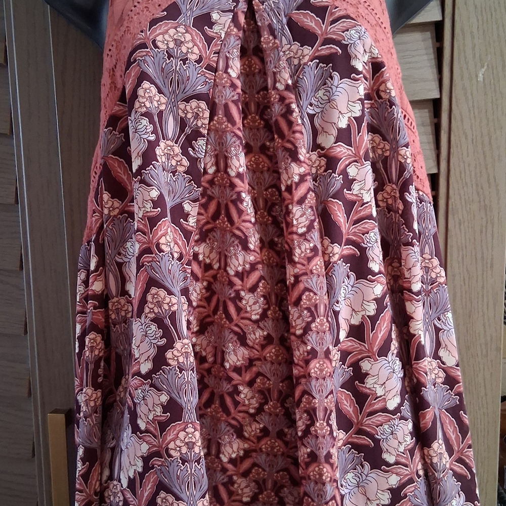 Xhilaration Tank Top - Pink and Maroon Floral